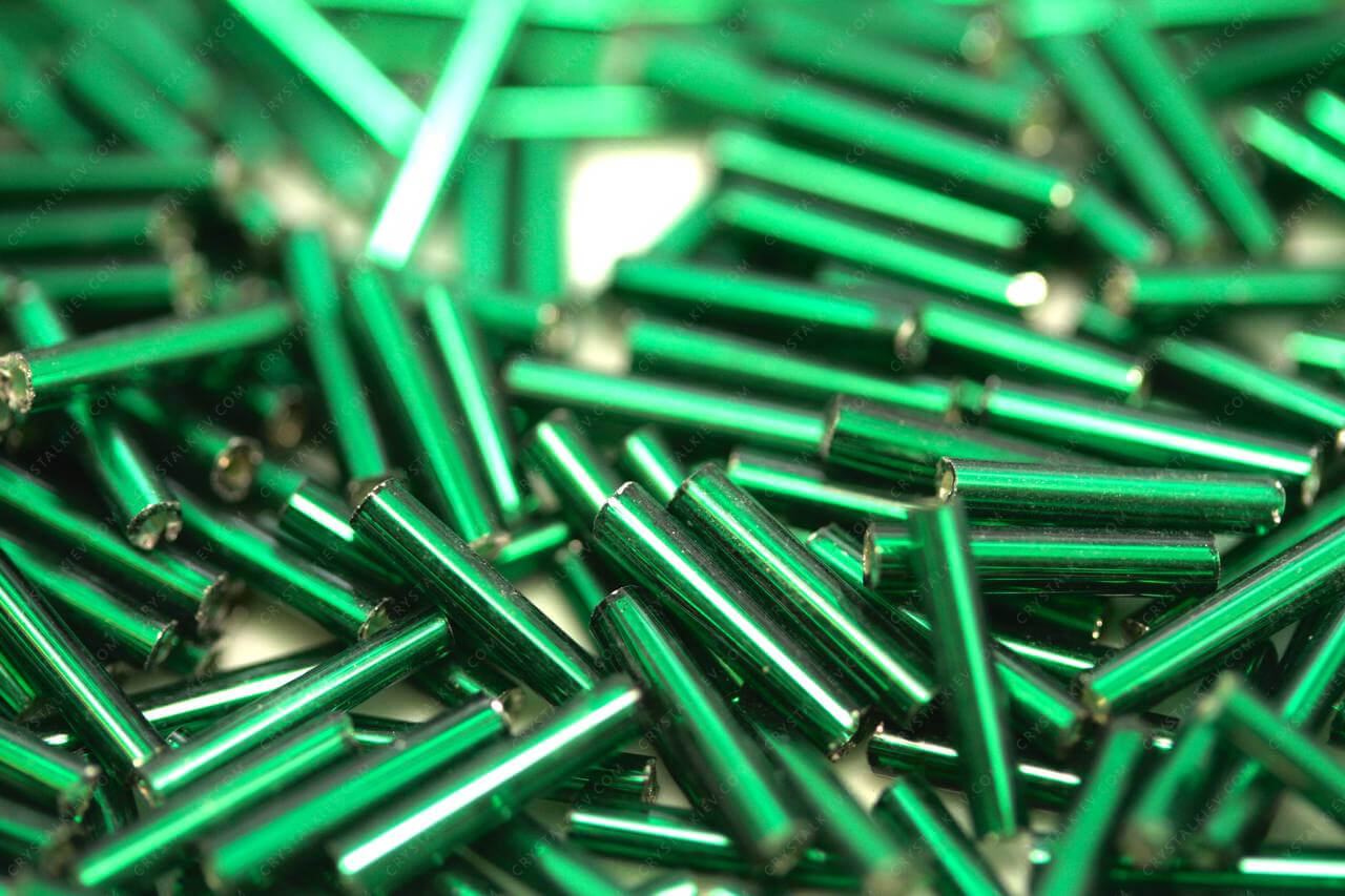 Стеклярус Emerald прямий 9.0mm